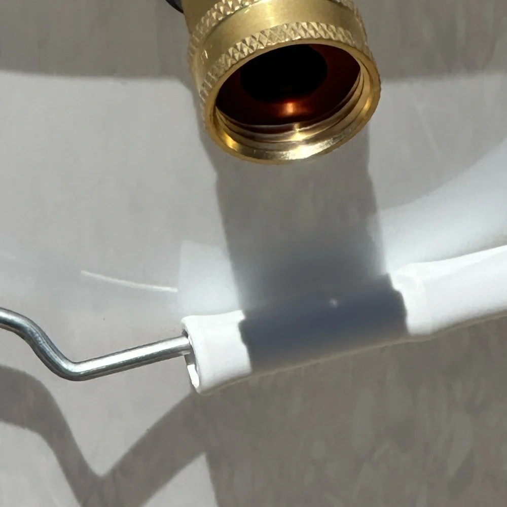 Automatic water feeder